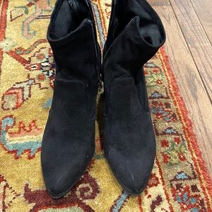 Marc Fisher size 9, suede ankle boots, black. Worn twice. Excellent condition.